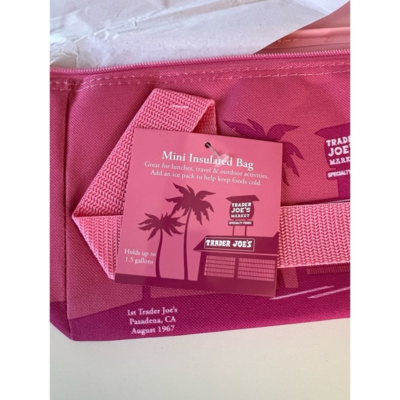 NWT Trader Joe's Pink Mini Insulated Cooler Lunch Bag - Picture 3 of 5